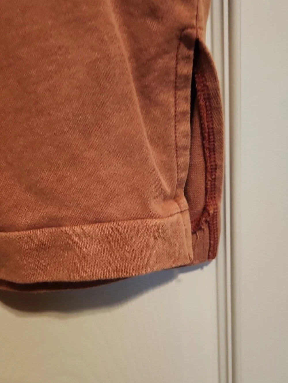 Easel Los Angeles Oversized rust-colored knit top, Medium - Picture 5 of 9
